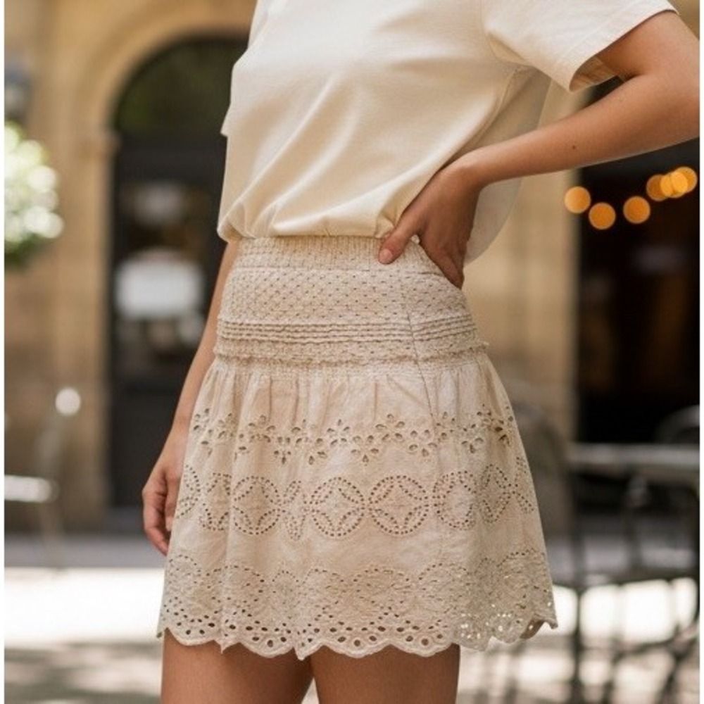 VINTAGE American Eagle LOW RISE Eyelet MICRO Mini Y2K Skirt Size 2 NEW